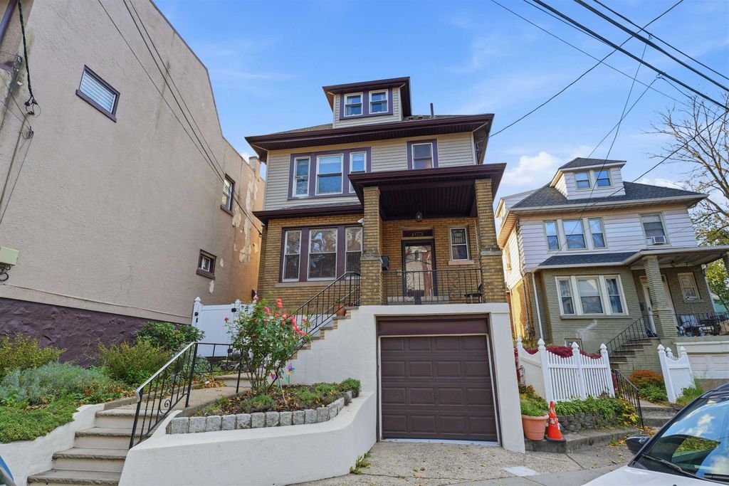 163 HIGHWOOD AVE, Weehawken, NJ 07086