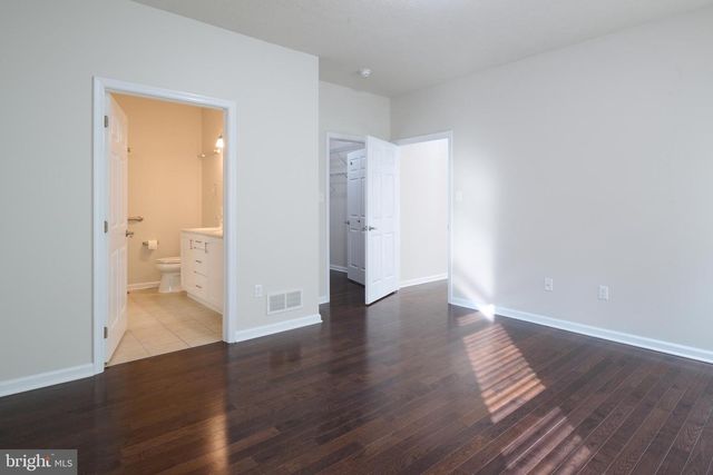 157 HONORS LN, State College, PA 16803