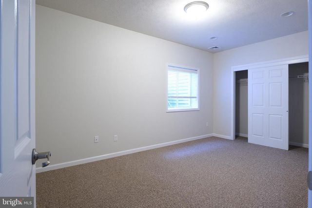 157 HONORS LN, State College, PA 16803