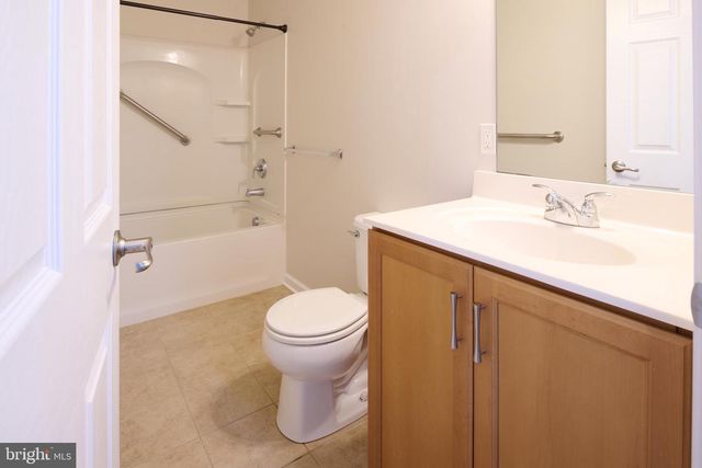 157 HONORS LN, State College, PA 16803