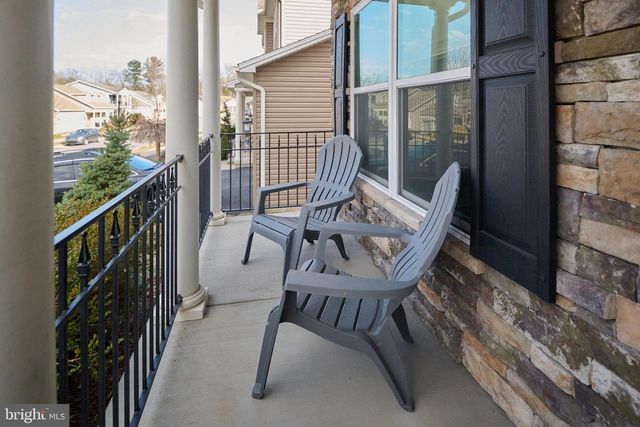 157 HONORS LN, State College, PA 16803