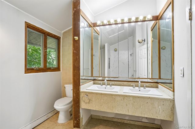 951 Haverstraw Road, Suffern, NY 10901