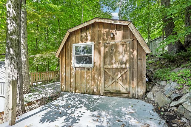 951 Haverstraw Road, Suffern, NY 10901