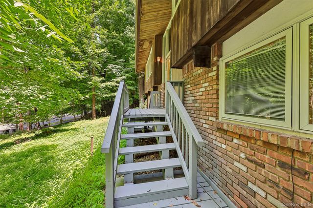 951 Haverstraw Road, Suffern, NY 10901