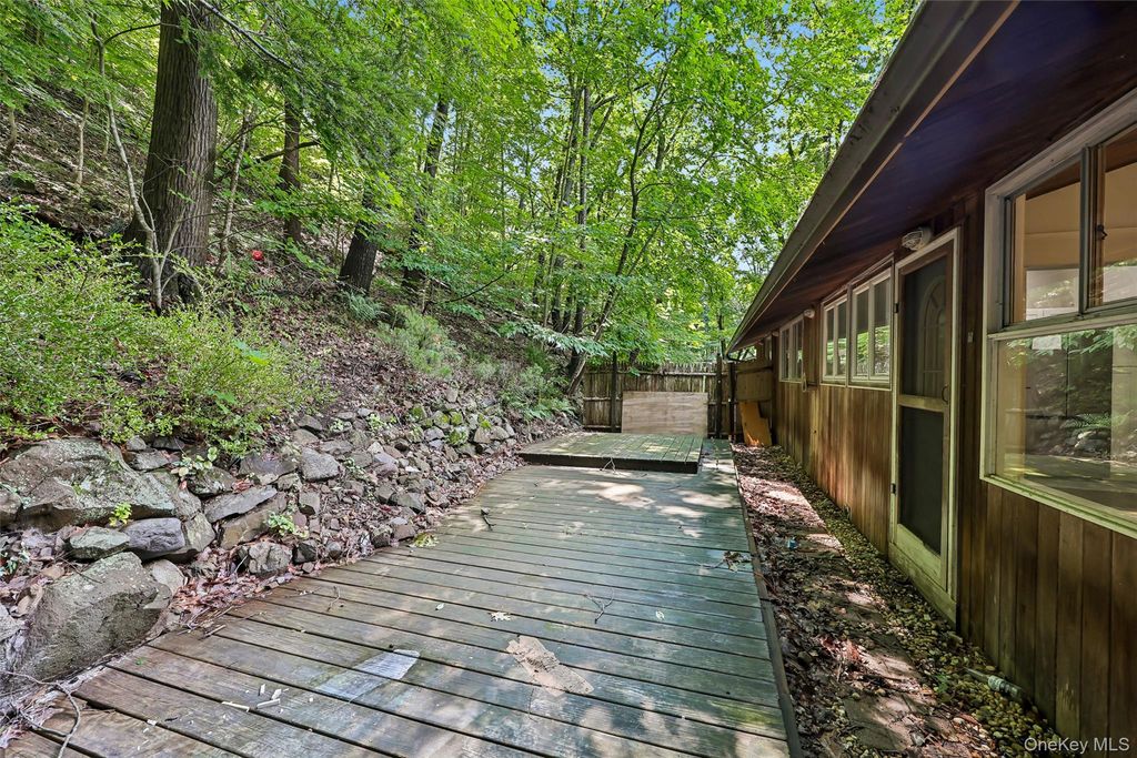 951 Haverstraw Road, Suffern, NY 10901 — photo 5