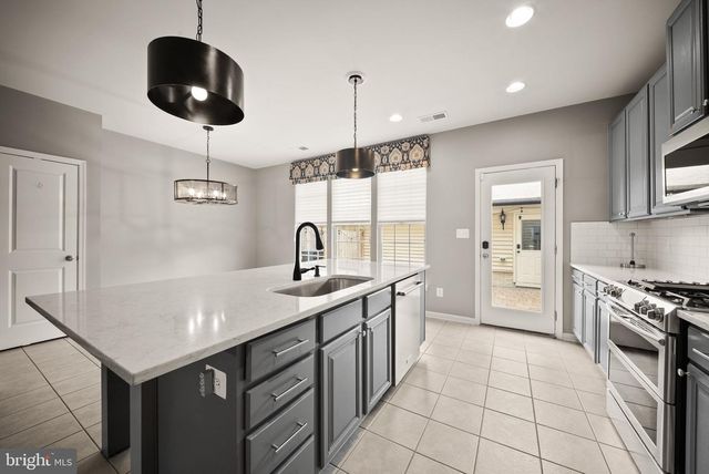 11976 BENTON LAKE RD, Bristow, VA 20136