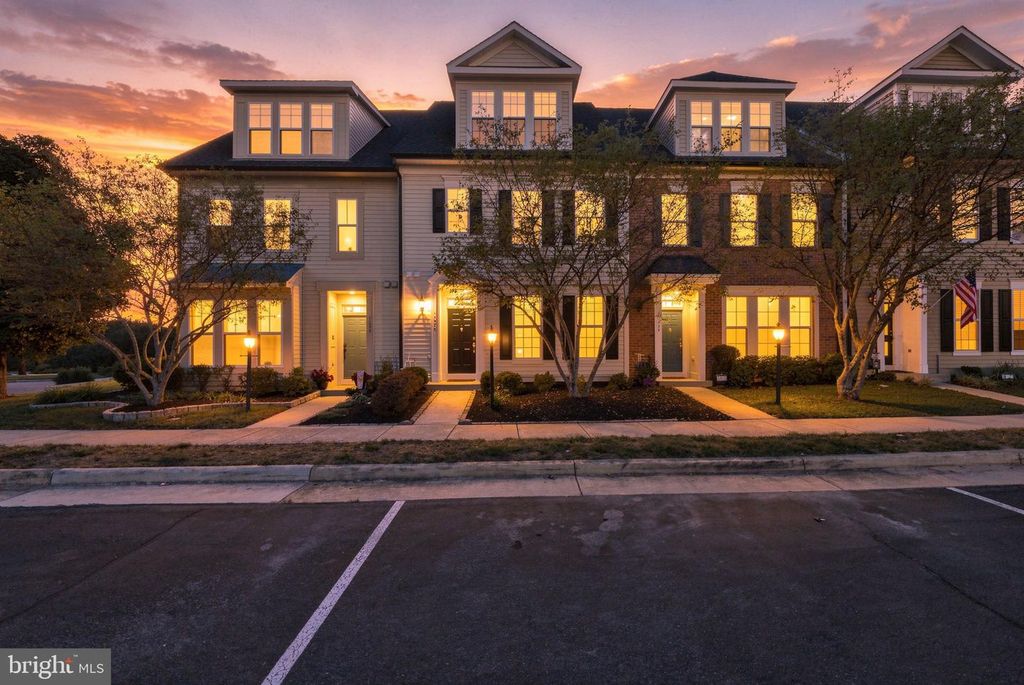 11976 BENTON LAKE RD, Bristow, VA 20136