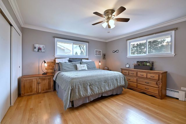 1303 E Ironwood Drive, Mount Prospect, IL 60056