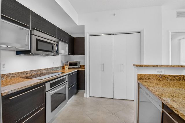 550 Okeechobee Boulevard 423, West Palm Beach, FL 33401