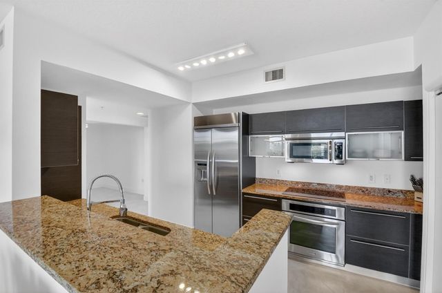 550 Okeechobee Boulevard 423, West Palm Beach, FL 33401