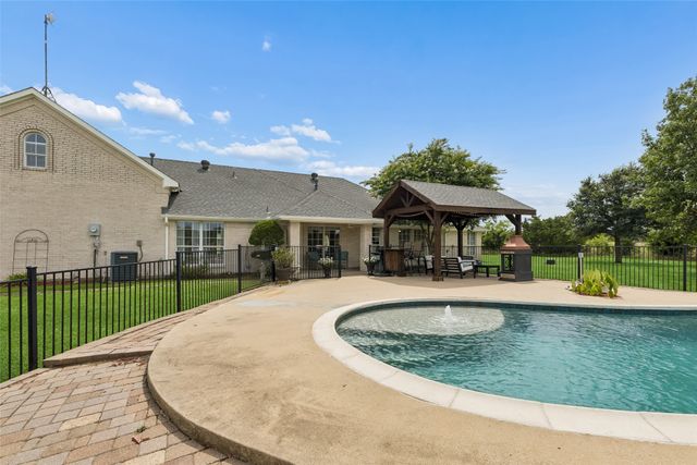 408 Herron Circle, Mclendon Chisholm, TX 75032