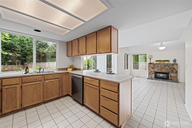 822 SW 314th Place, Federal Way, WA 98023