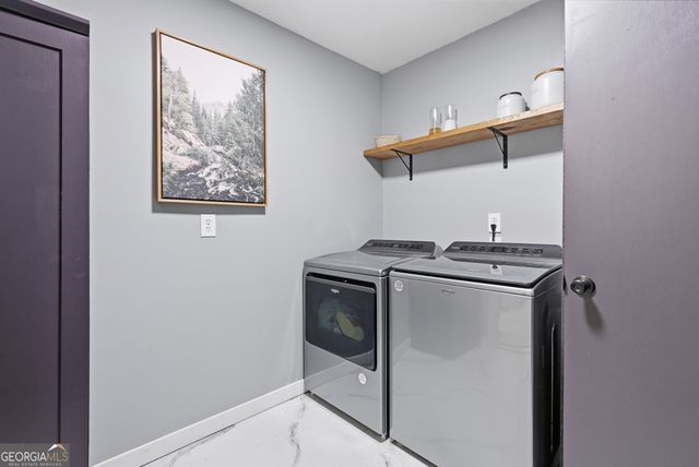 607 Leaning Oaks Drive, Savannah, GA 31410