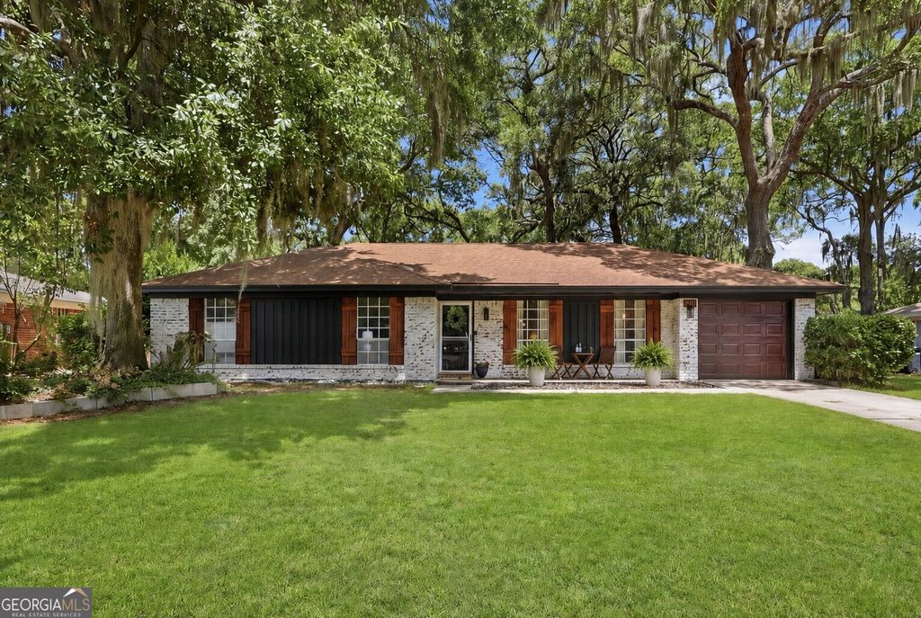 607 Leaning Oaks Drive, Savannah, GA 31410