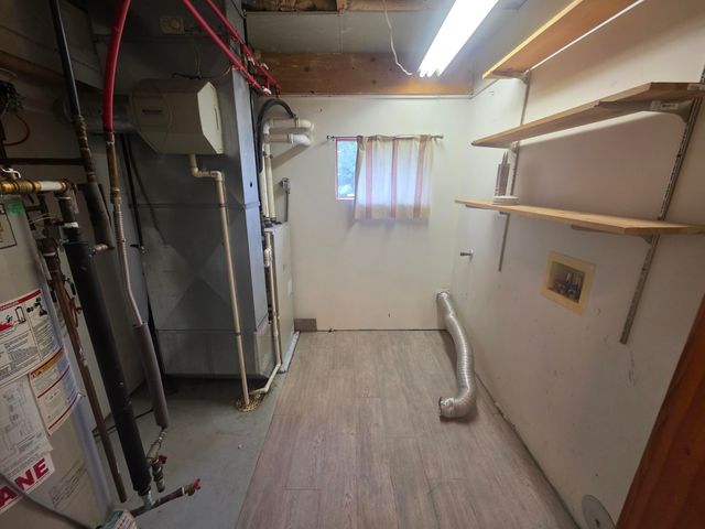 1402 E Deaner Road NE, Edmore, MI 48829