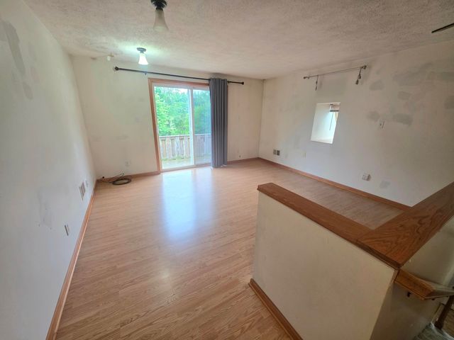 1402 E Deaner Road NE, Edmore, MI 48829