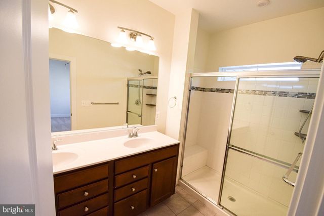 1438 HONEY LOCUST DR, Gambrills, MD 21054