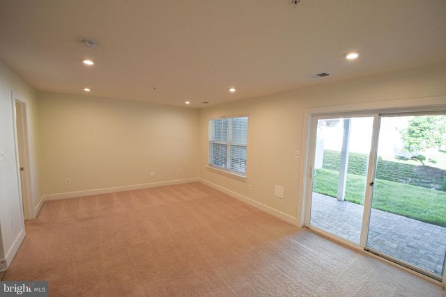 1438 HONEY LOCUST DR, Gambrills, MD 21054