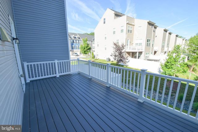 1438 HONEY LOCUST DR, Gambrills, MD 21054