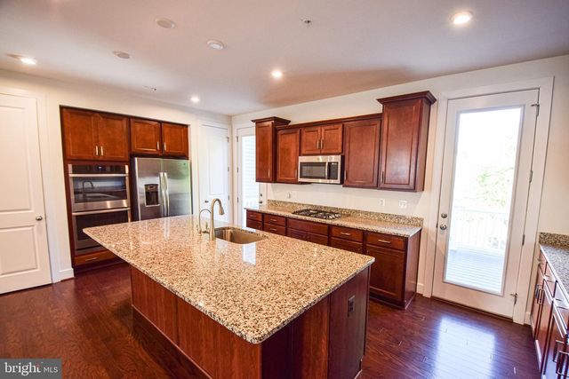 1438 HONEY LOCUST DR, Gambrills, MD 21054