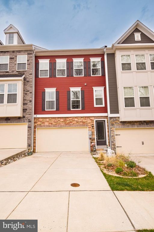 1438 HONEY LOCUST DR, Gambrills, MD 21054