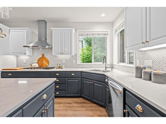 14445 Se MOUNTAIN RIDGE Ave, Happy Valley, OR 97086