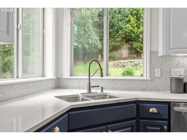 14445 Se MOUNTAIN RIDGE Ave, Happy Valley, OR 97086