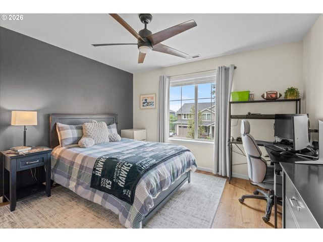 14445 Se MOUNTAIN RIDGE Ave, Happy Valley, OR 97086