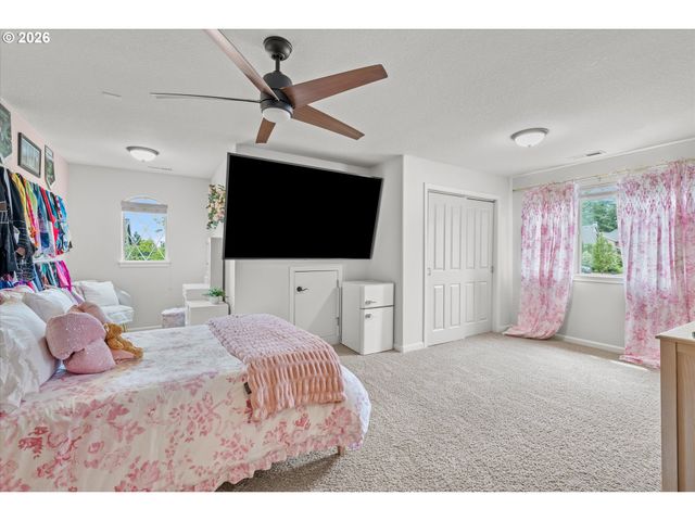 14445 Se MOUNTAIN RIDGE Ave, Happy Valley, OR 97086