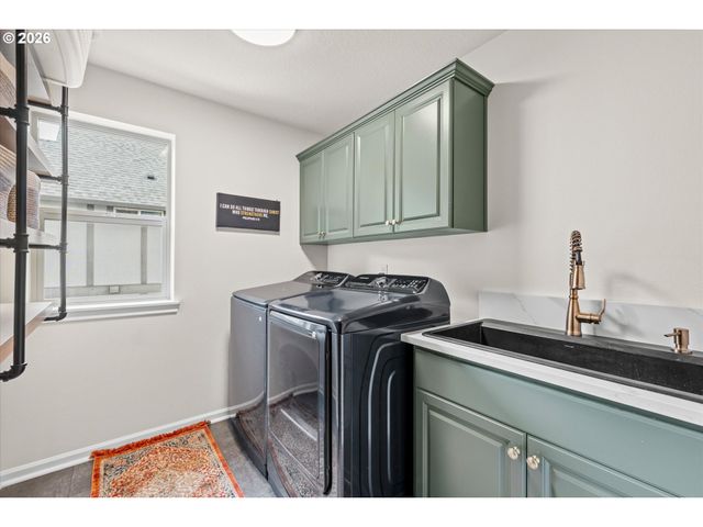 14445 Se MOUNTAIN RIDGE Ave, Happy Valley, OR 97086