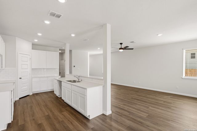 10122 BIXBITE TRL, San Antonio, TX 78245