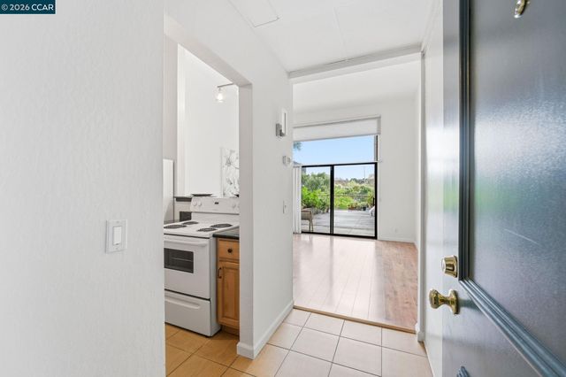 410 N Civic Dr. 303, Walnut Creek, CA 94596