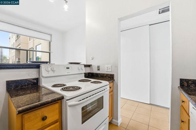 410 N Civic Dr. 303, Walnut Creek, CA 94596