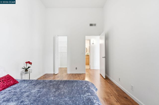 410 N Civic Dr. 303, Walnut Creek, CA 94596