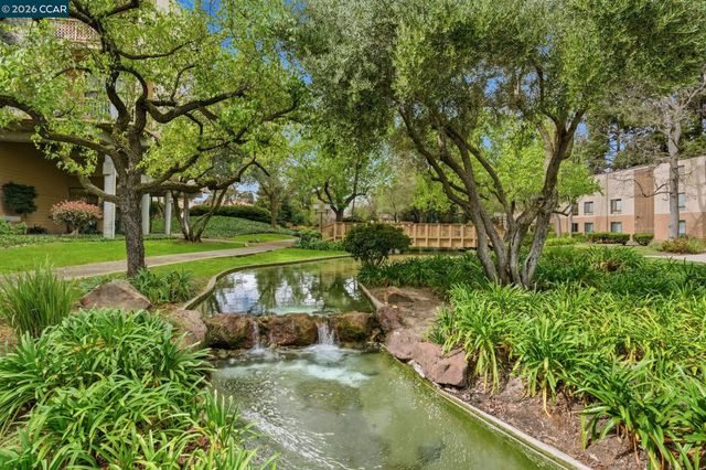 410 N Civic Dr. 303, Walnut Creek, CA 94596