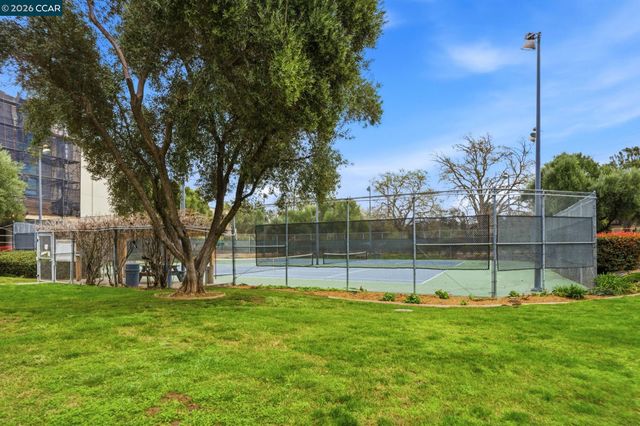 410 N Civic Dr. 303, Walnut Creek, CA 94596