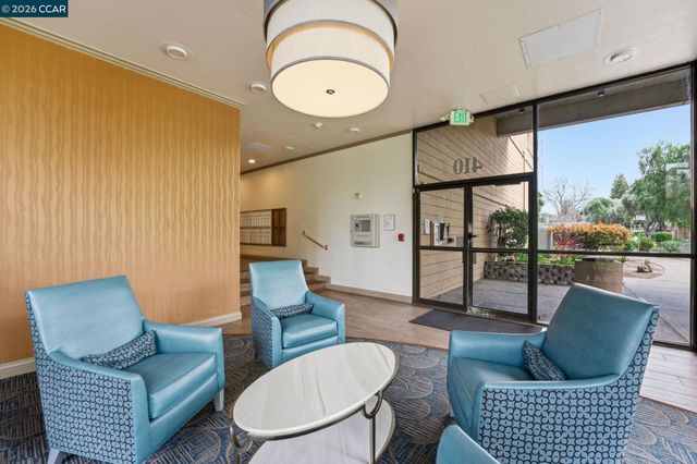 410 N Civic Dr. 303, Walnut Creek, CA 94596