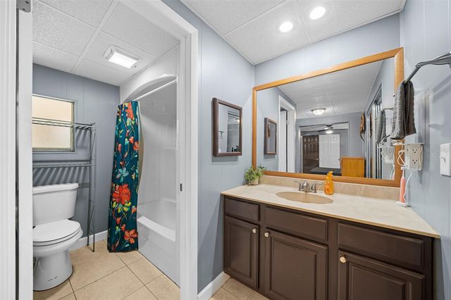 1300 SHERMAN AVENUE, Tavares, FL 32778