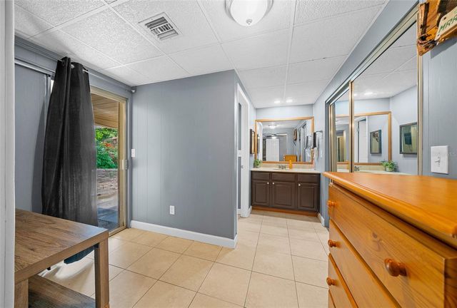 1300 SHERMAN AVENUE, Tavares, FL 32778