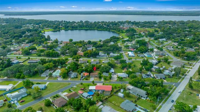 1300 SHERMAN AVENUE, Tavares, FL 32778