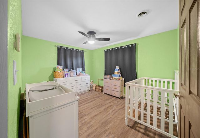 1300 SHERMAN AVENUE, Tavares, FL 32778