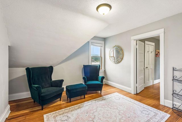 992 Bellows Street, West Saint Paul, MN 55118