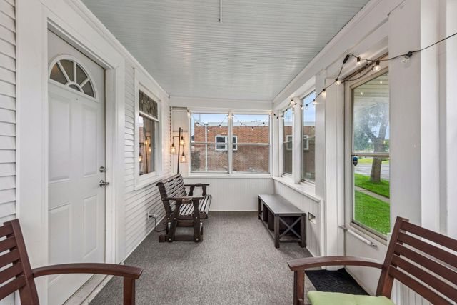 992 Bellows Street, West Saint Paul, MN 55118