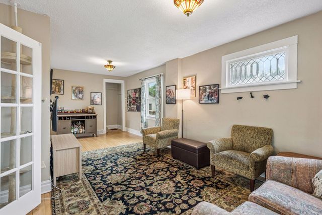 992 Bellows Street, West Saint Paul, MN 55118