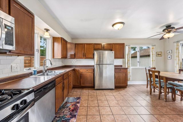992 Bellows Street, West Saint Paul, MN 55118