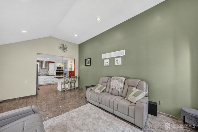 4 Congress Lane, South River, NJ 08882