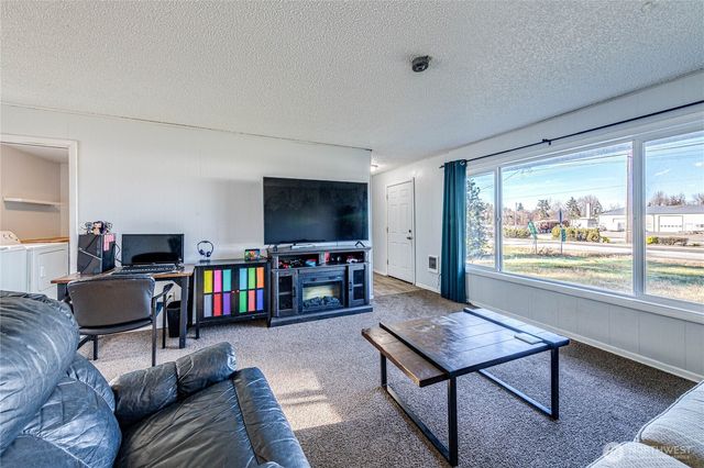 1938 W Highway 101, Port Angeles, WA 98363