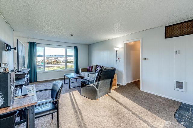 1938 W Highway 101, Port Angeles, WA 98363