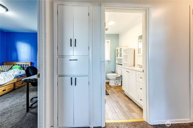 1938 W Highway 101, Port Angeles, WA 98363