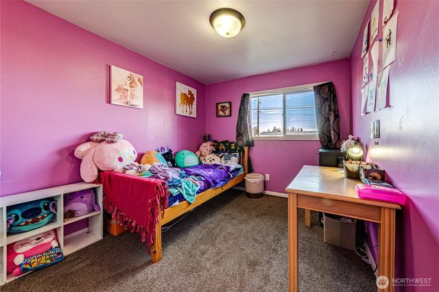 1938 W Highway 101, Port Angeles, WA 98363